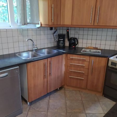 Marousi Comfy Apartment With Balcony Афины Экстерьер фото